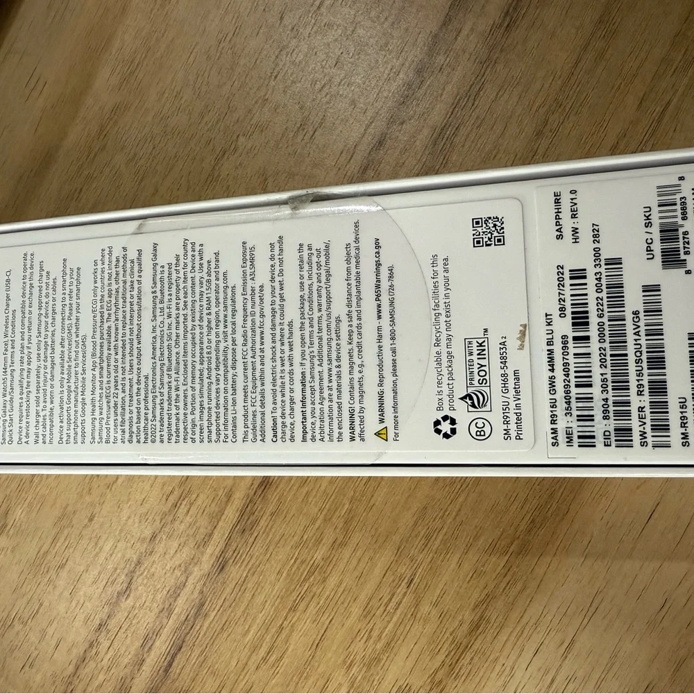 Samsung Galaxy Smartwatch 5 Sapphire with Purple Band